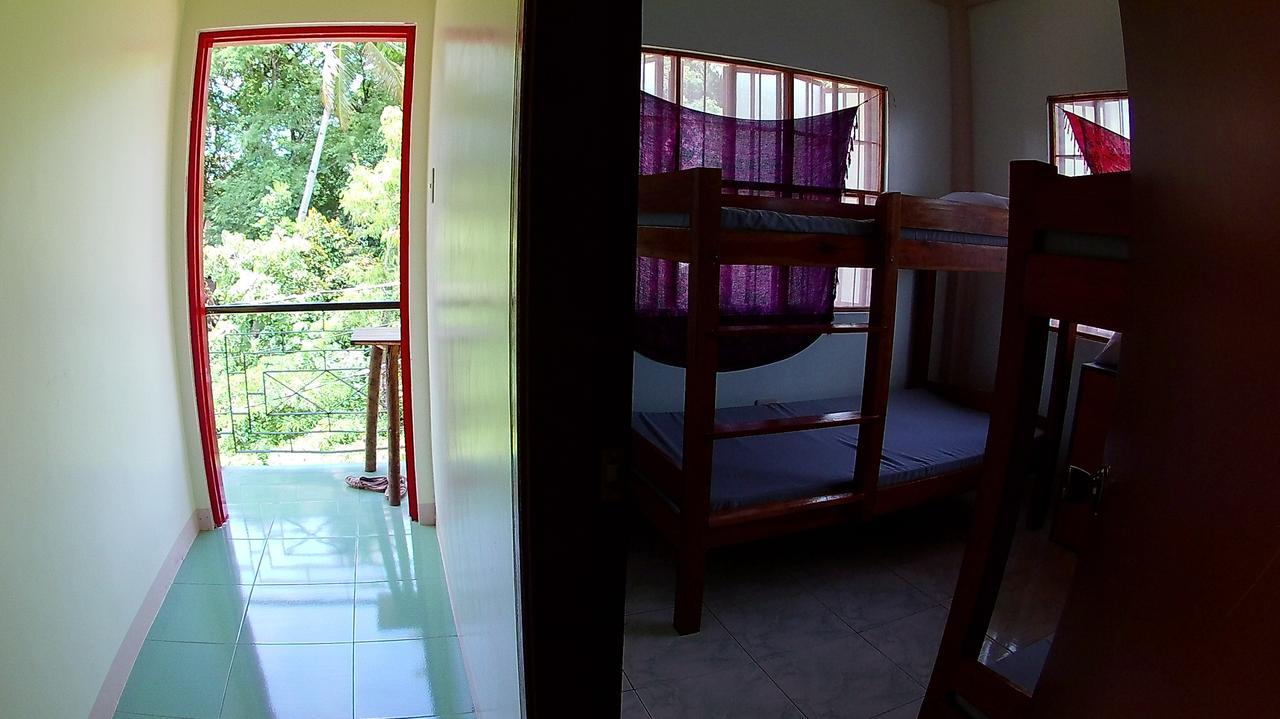 Treffpunkt 5300 Hostel Puerto Princesa Esterno foto