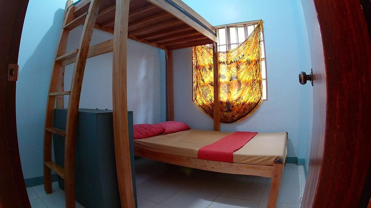 Treffpunkt 5300 Hostel Puerto Princesa Esterno foto
