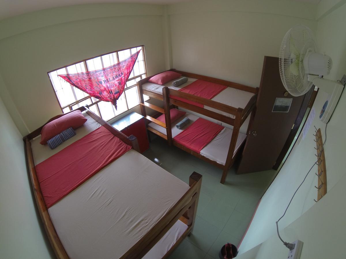 Treffpunkt 5300 Hostel Puerto Princesa Esterno foto