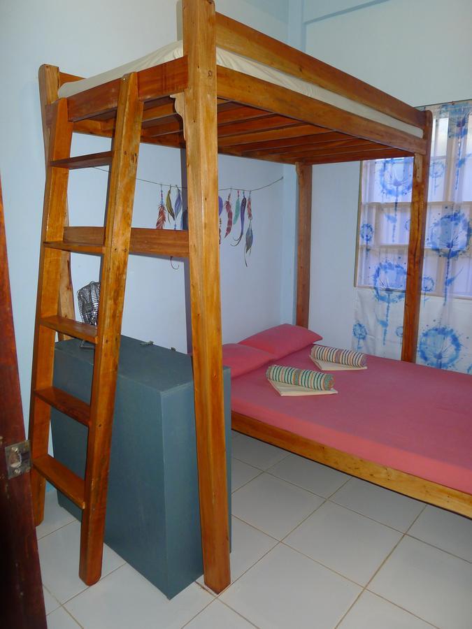 Treffpunkt 5300 Hostel Puerto Princesa Esterno foto